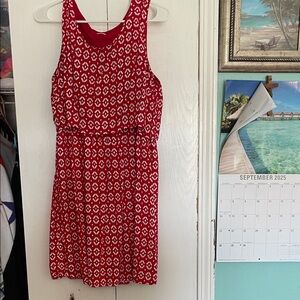 Elegant Red Geometric Midi Dress